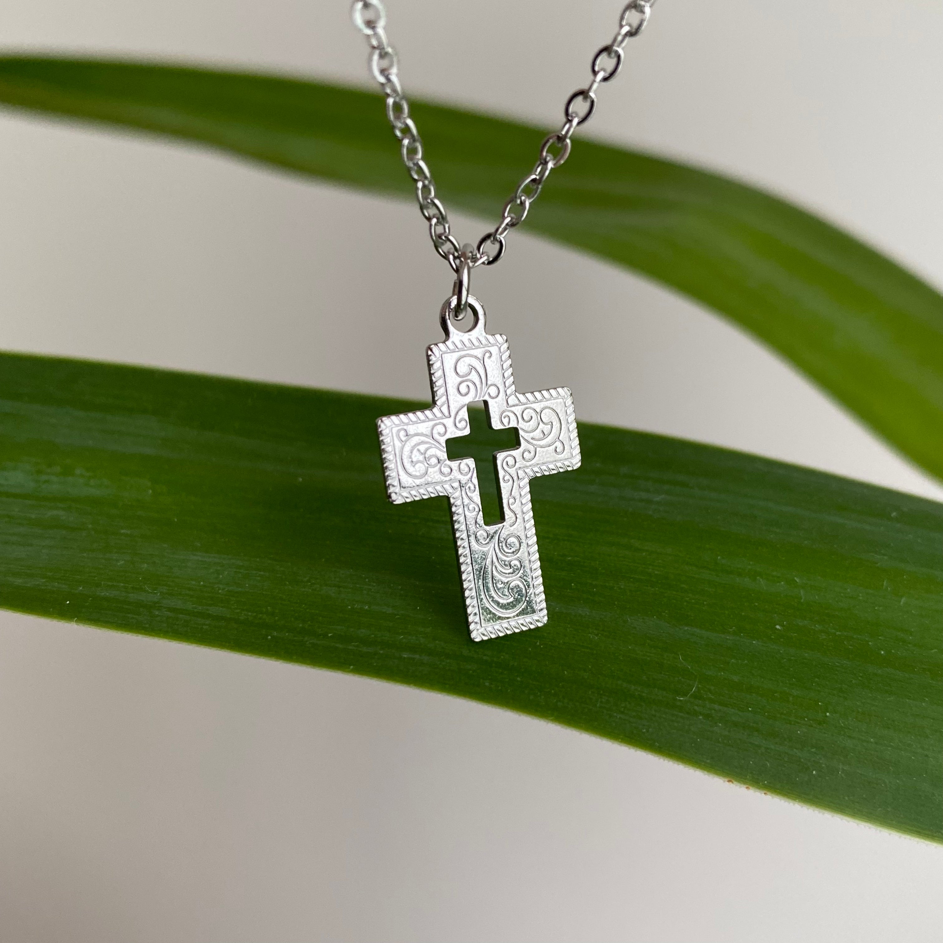 Silver Classic Cross Pendant Necklace