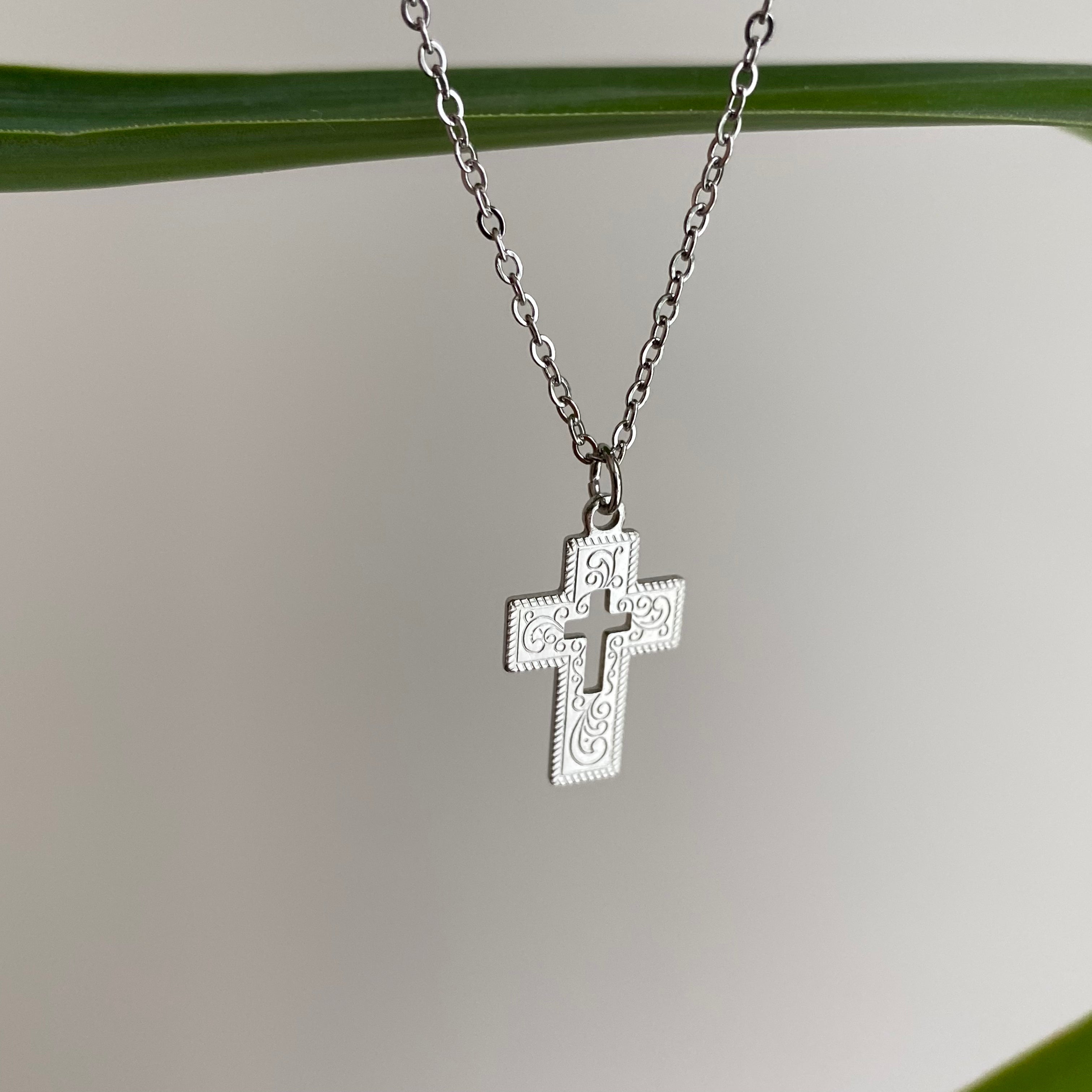 Silver Classic Cross Pendant Necklace