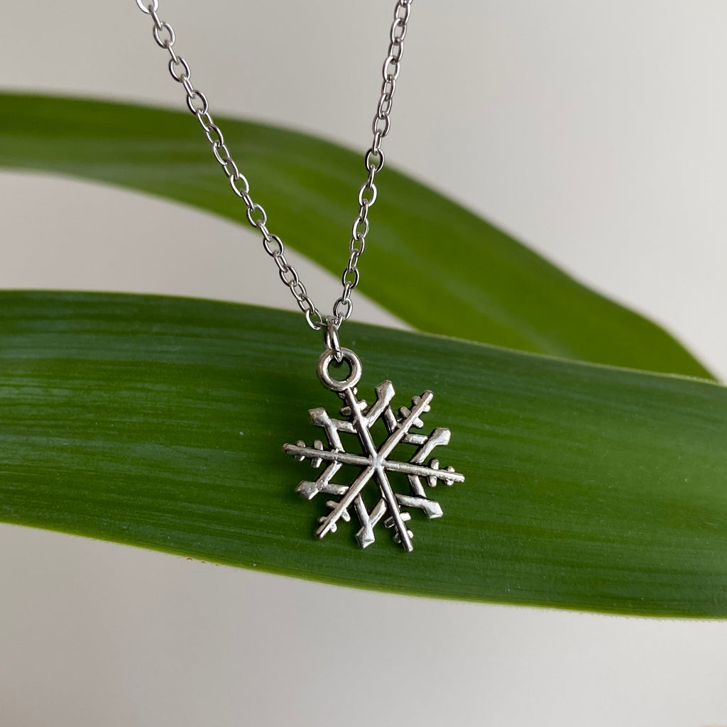 Silver Snowflake Pendant Necklace (Large Size)