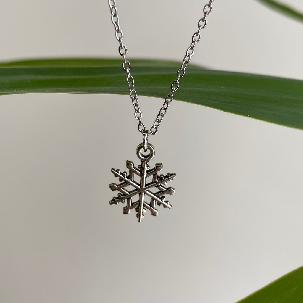 Silver Snowflake Pendant Necklace (Large Size)