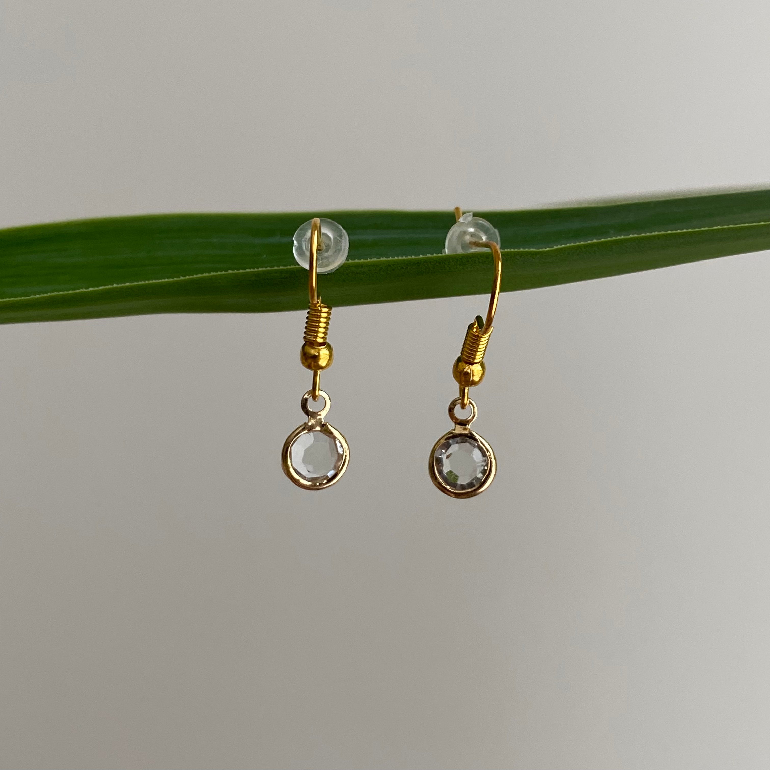 Round Diamond Dangle Earrings
