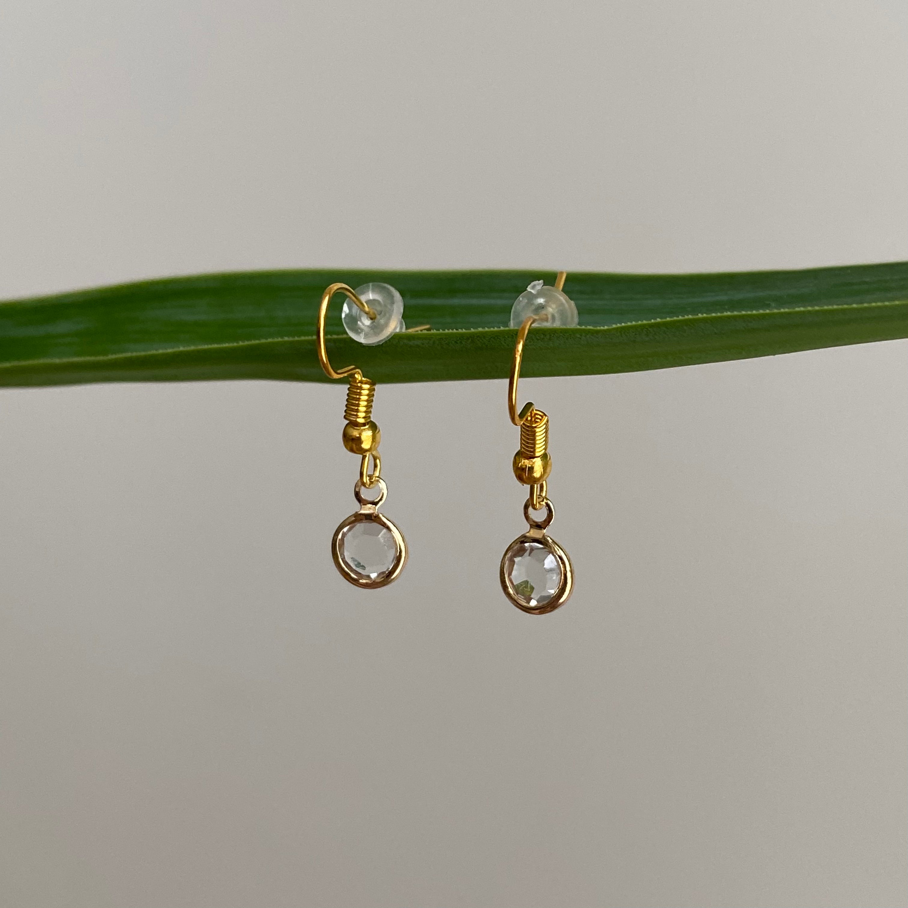 Round Diamond Dangle Earrings