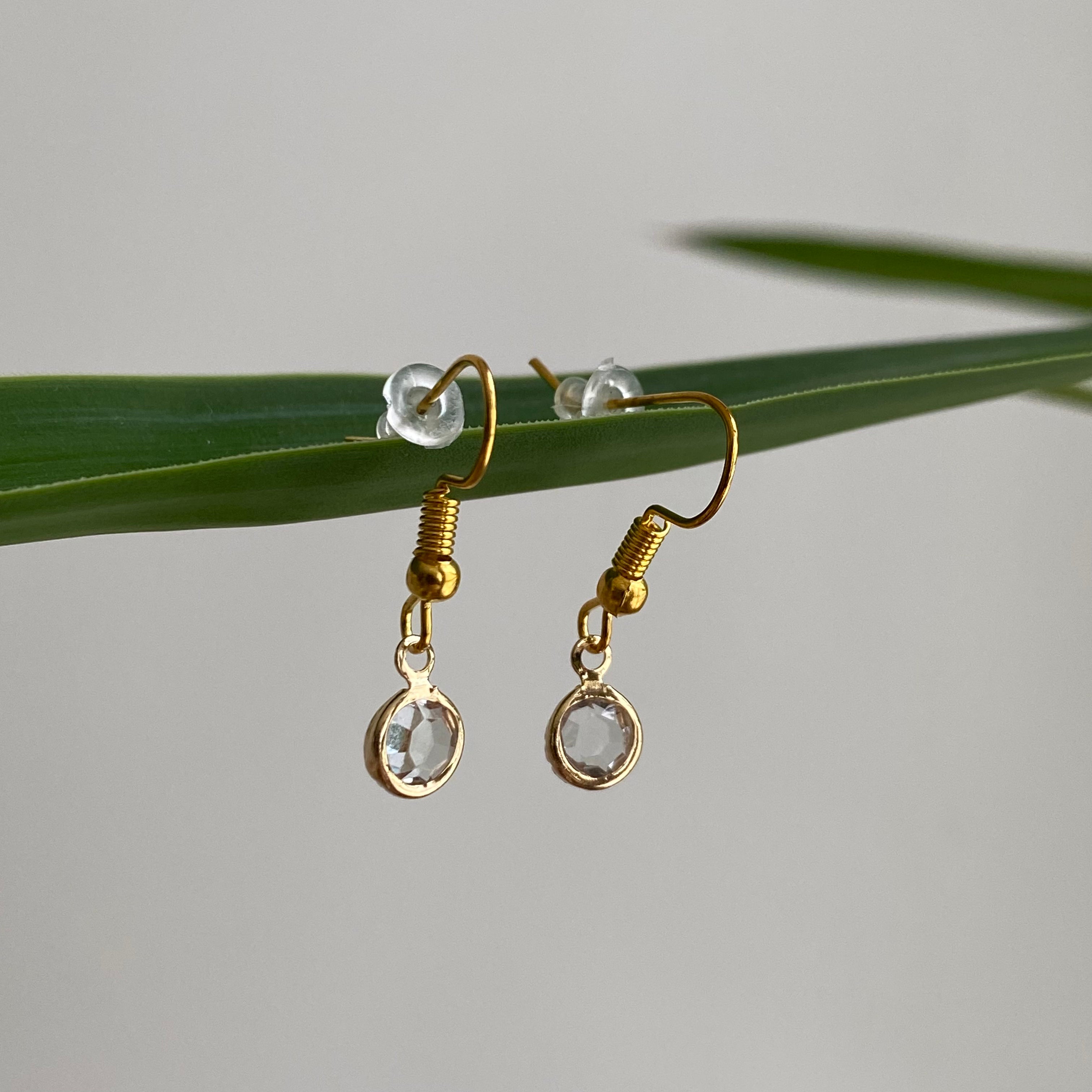 Round Diamond Dangle Earrings