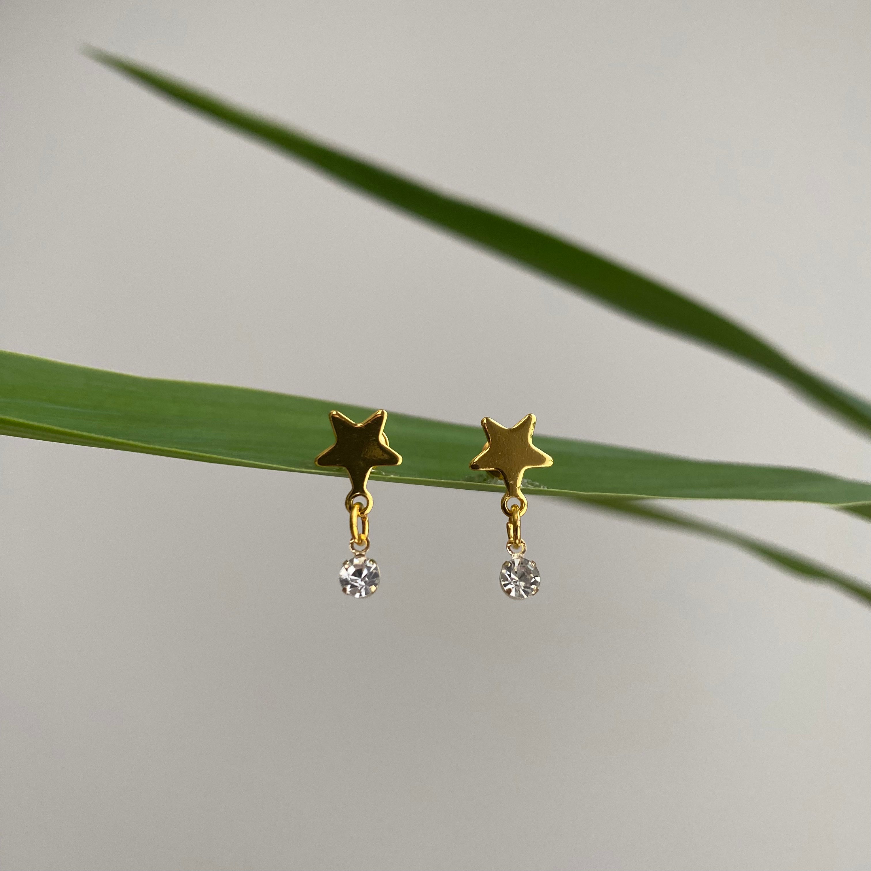 Gold Star Studs with Dangle Diamonds Earrings