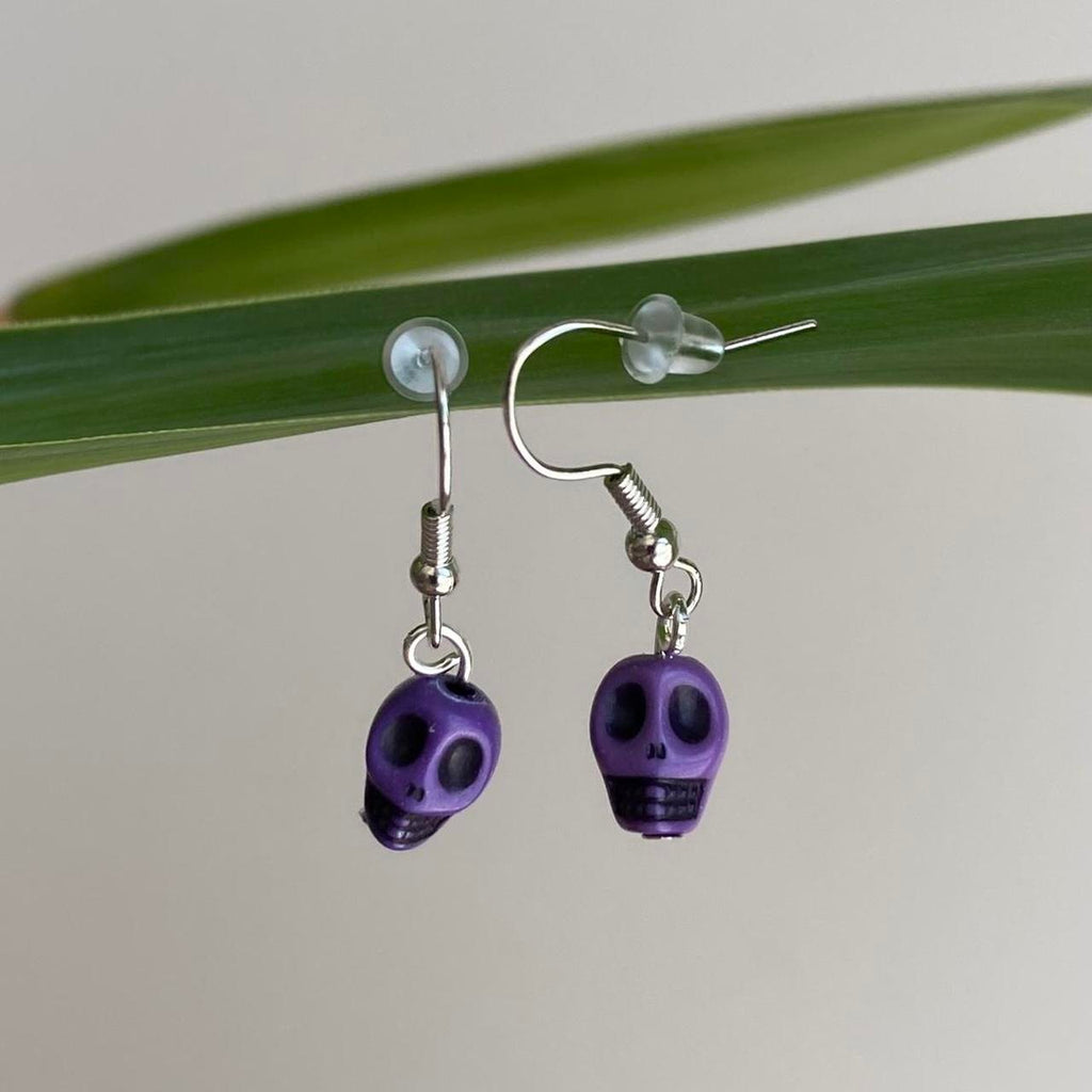 Cinco De Mayo Purple And Black Skull Dangle Earrings - Image 2