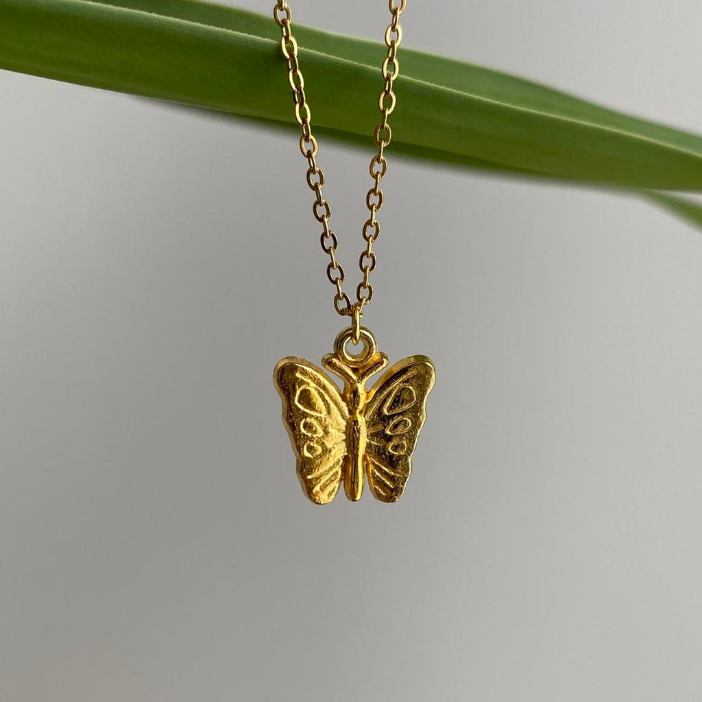 Butterfly Gold Pendant Chain Necklace 18 Karat - Image 4