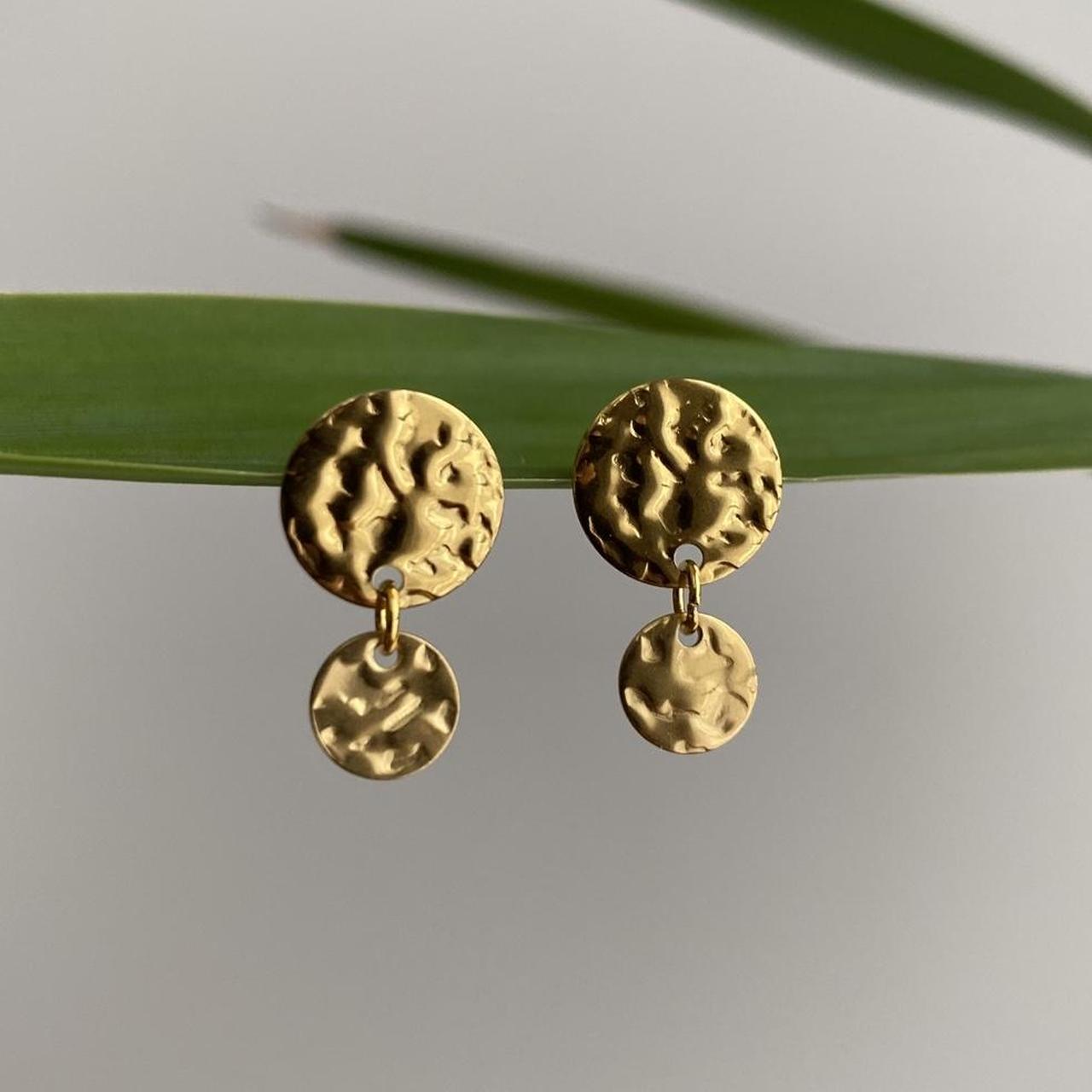 Small Hammered Circle Gold Dangle Stud Earrings