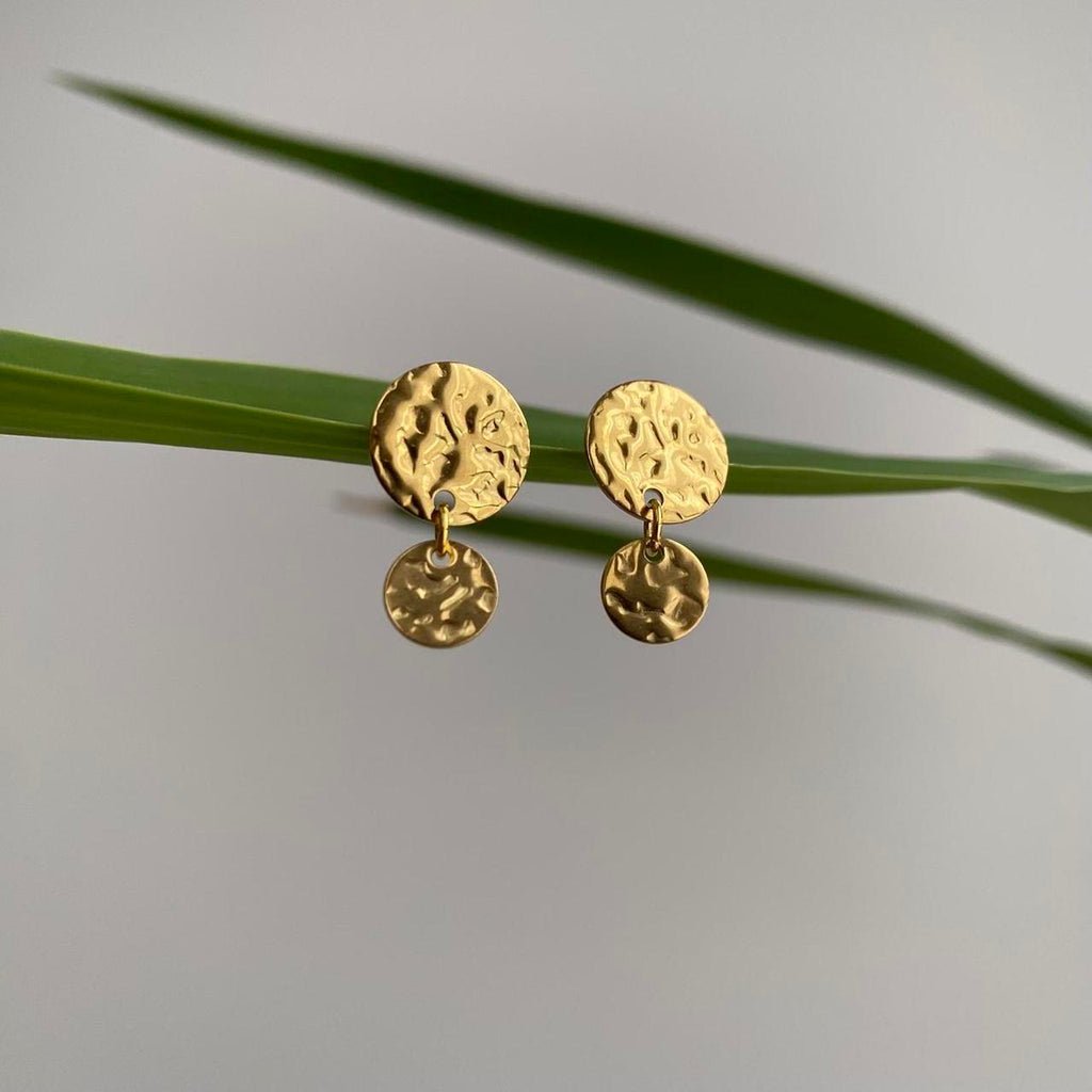Small Hammered Circle Gold Dangle Stud Earrings - Image 2