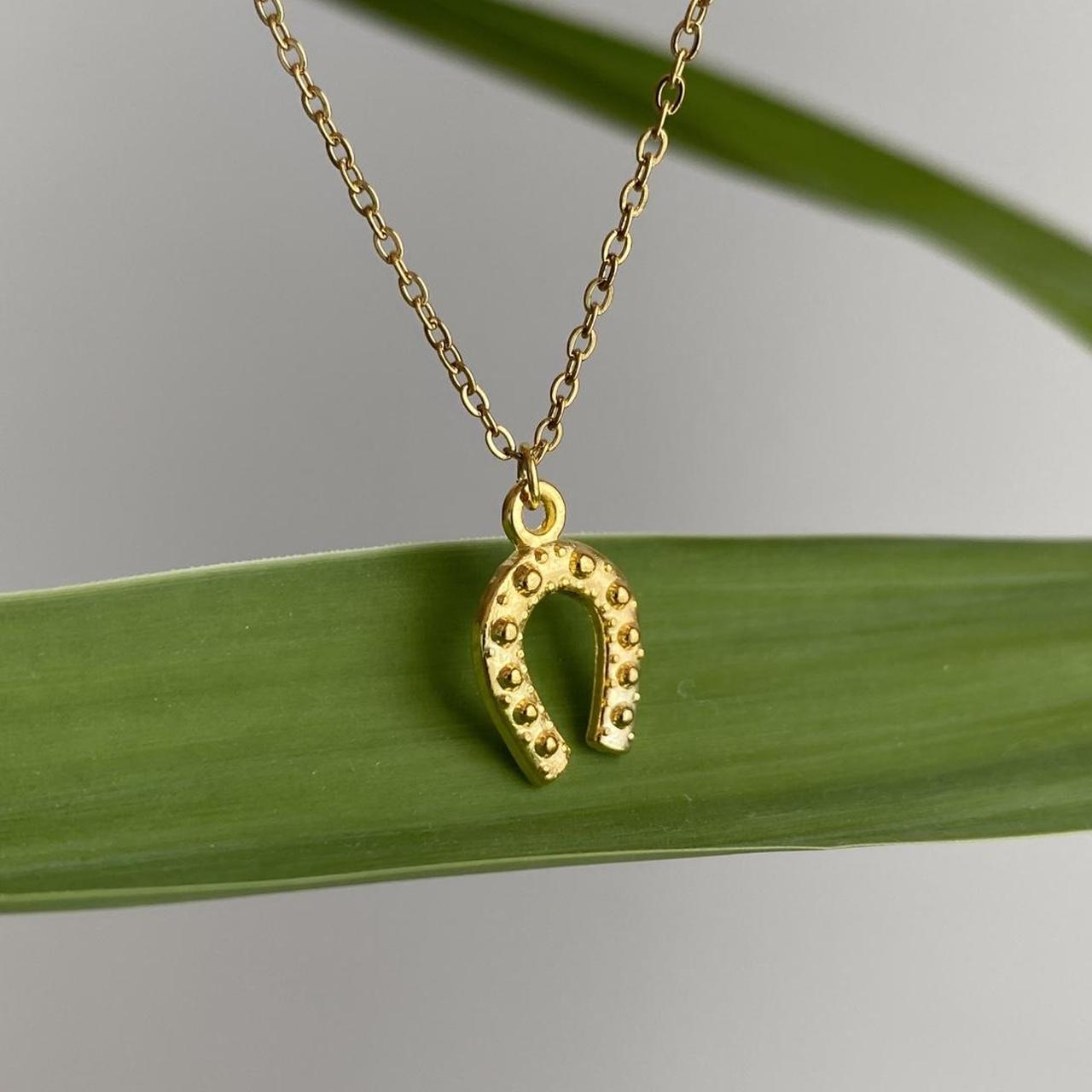 Lucky Gold Horseshoe Pendant Chain Necklace 18