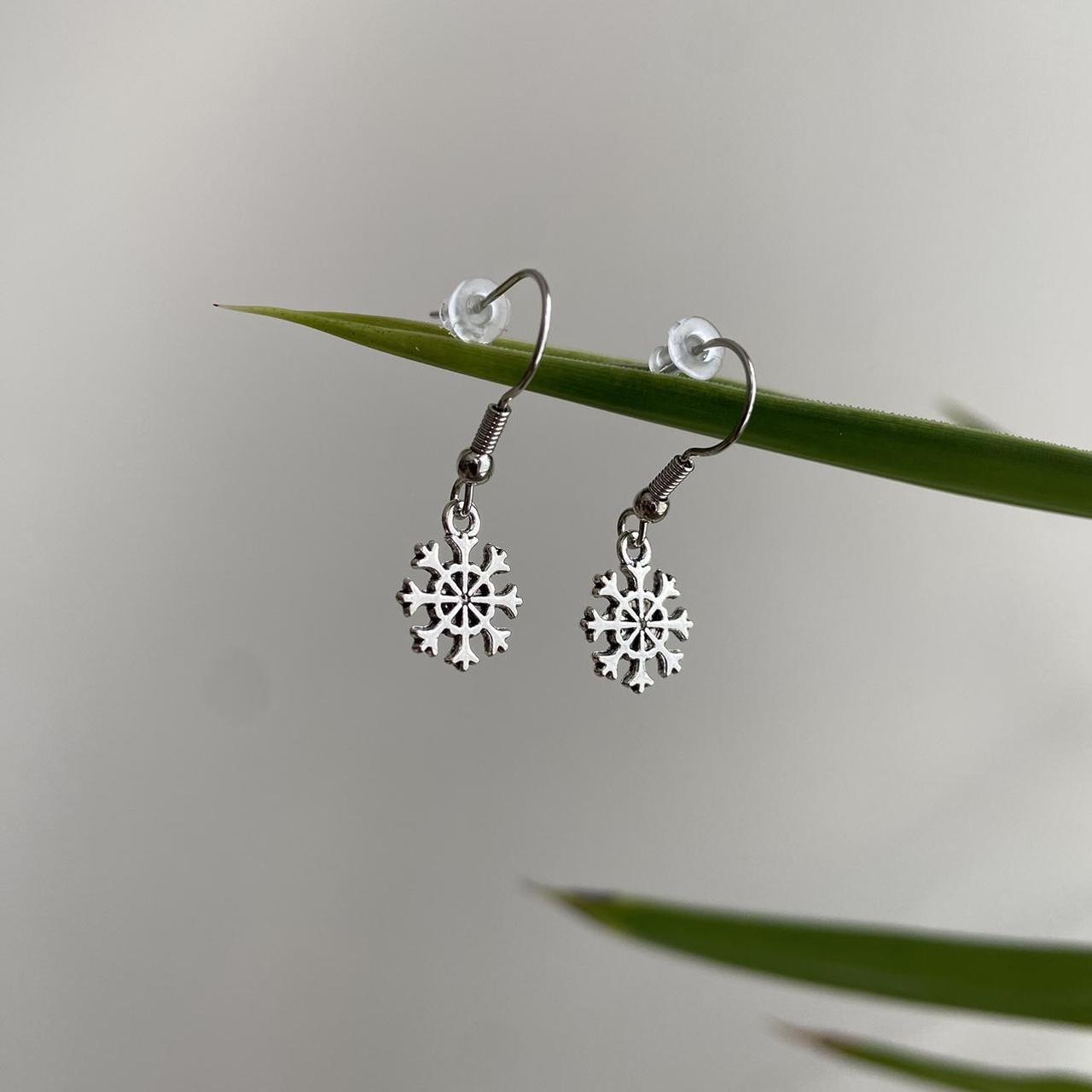 Small Silver Snowflake Dangle Earrings Also - Image 4