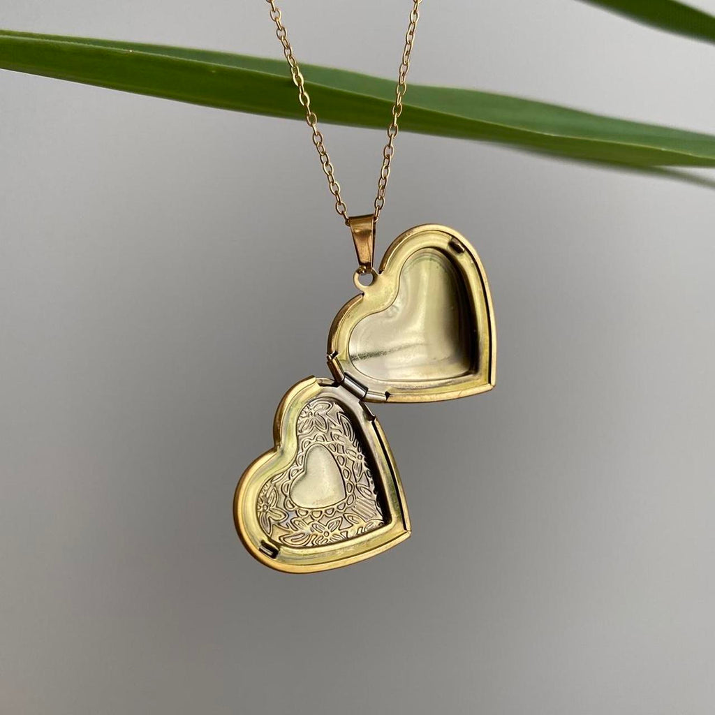 Large Size Heart Locket Pendant Chain Necklace See - Image 4