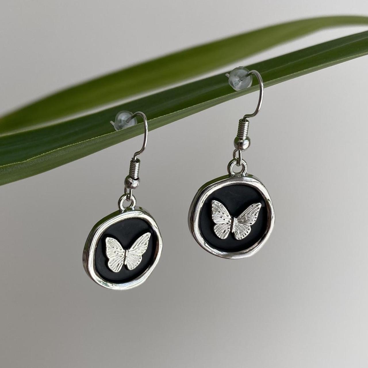 Black And Silver Stamped Wax Seal Style Butterfly - Image 4