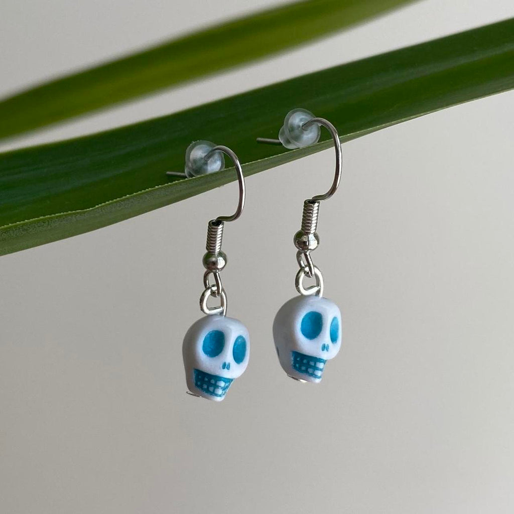 Cinco De Mayo White And Blue Skull Dangle Earrings - Image 2