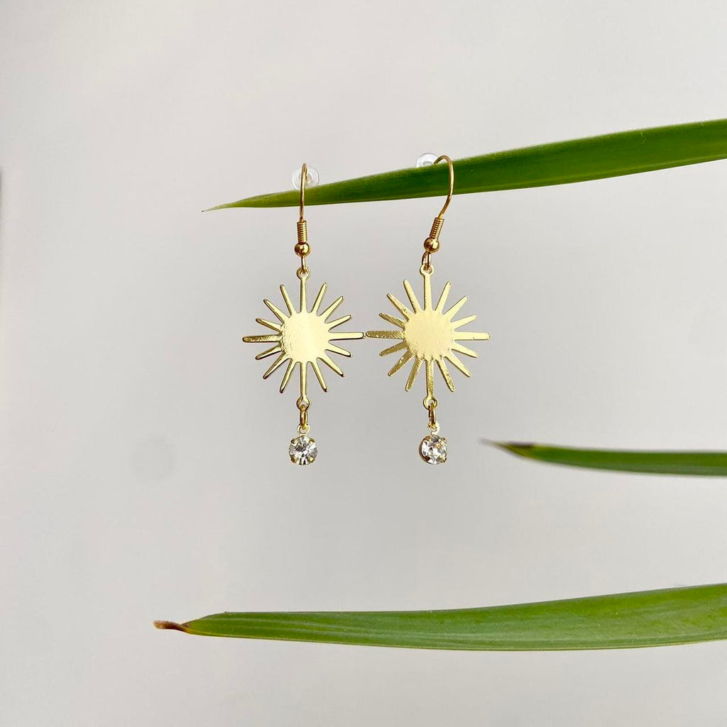 Gold Rising Sun With Dangle Earrings With Circular - Image 2