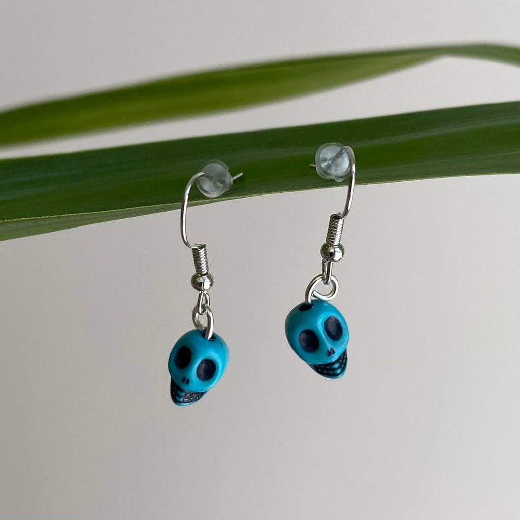 Cinco De Mayo Blue And Black Skull Dangle Earrings - Image 4