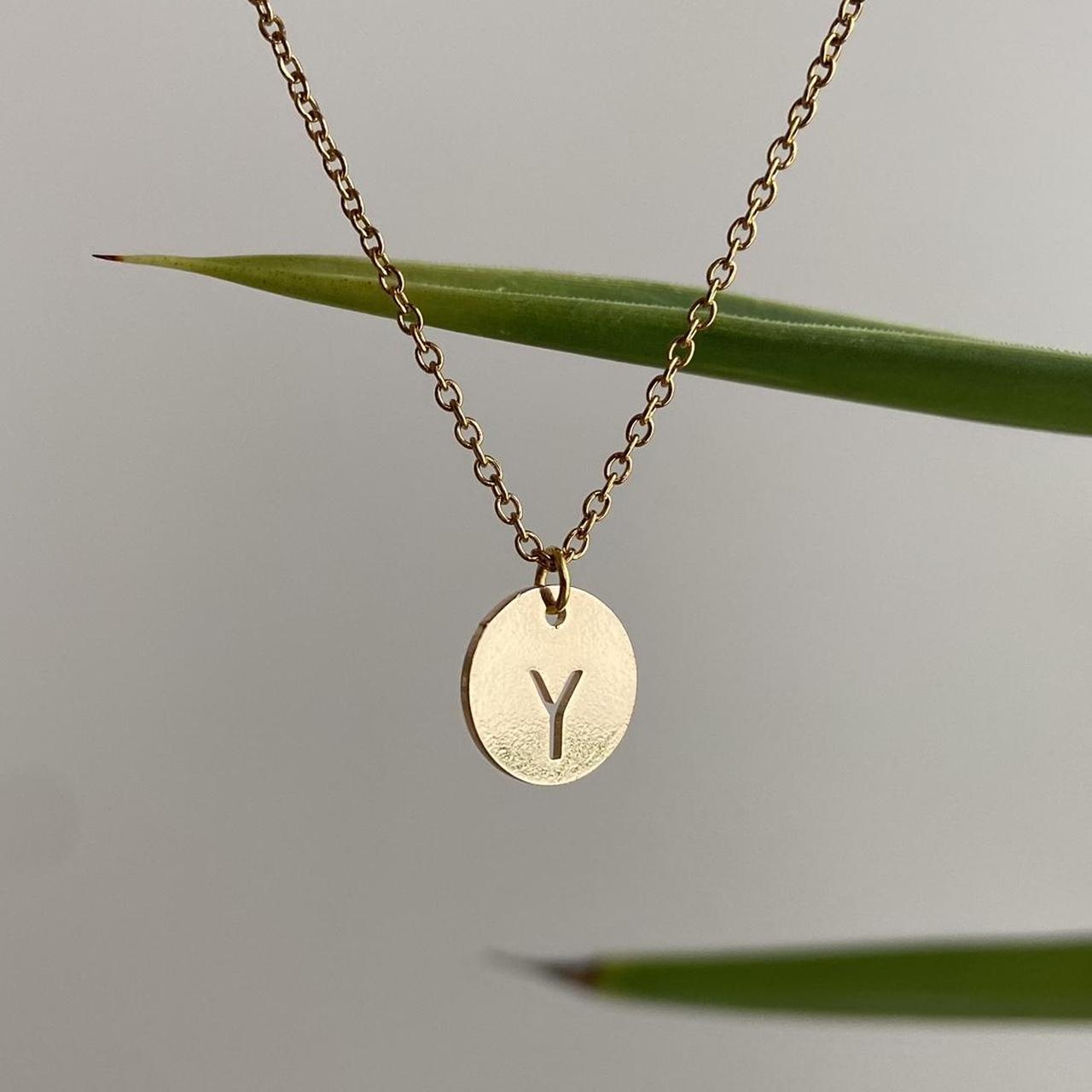 Circle Stamped Gold Letter Y Initial Pendant Chain - Image 2