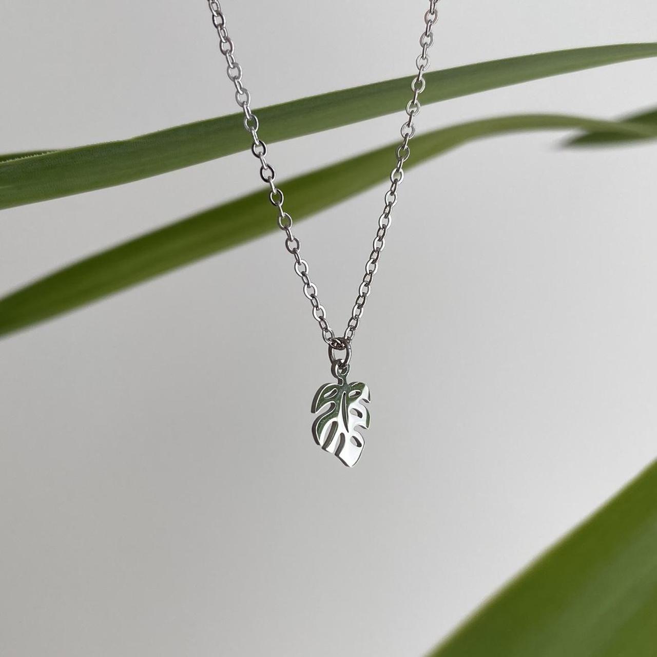 Silver Tropical Palm Tree Leaf Pendant Chain - Image 6