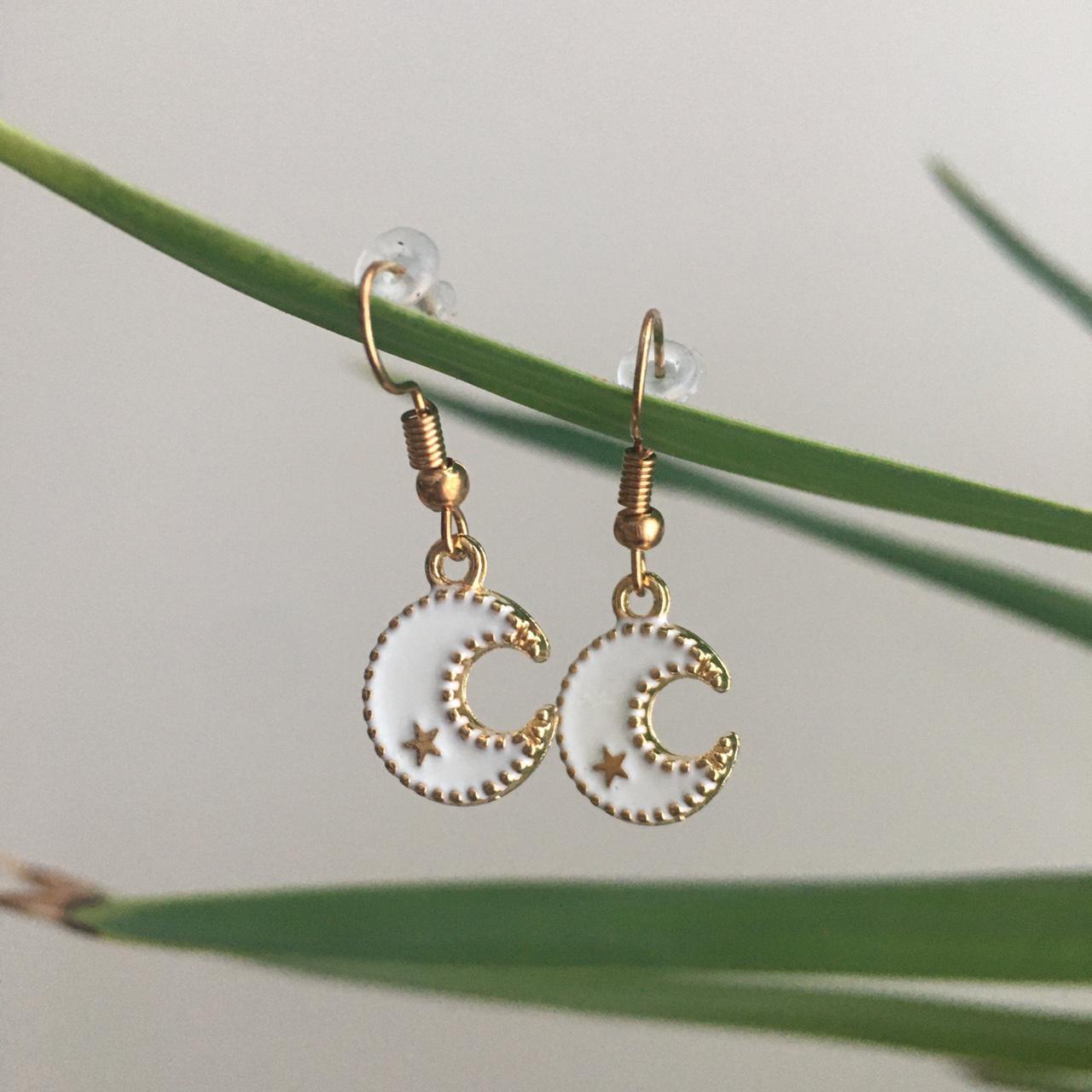White Moon Dangle Earrings With Gold Star Accent
