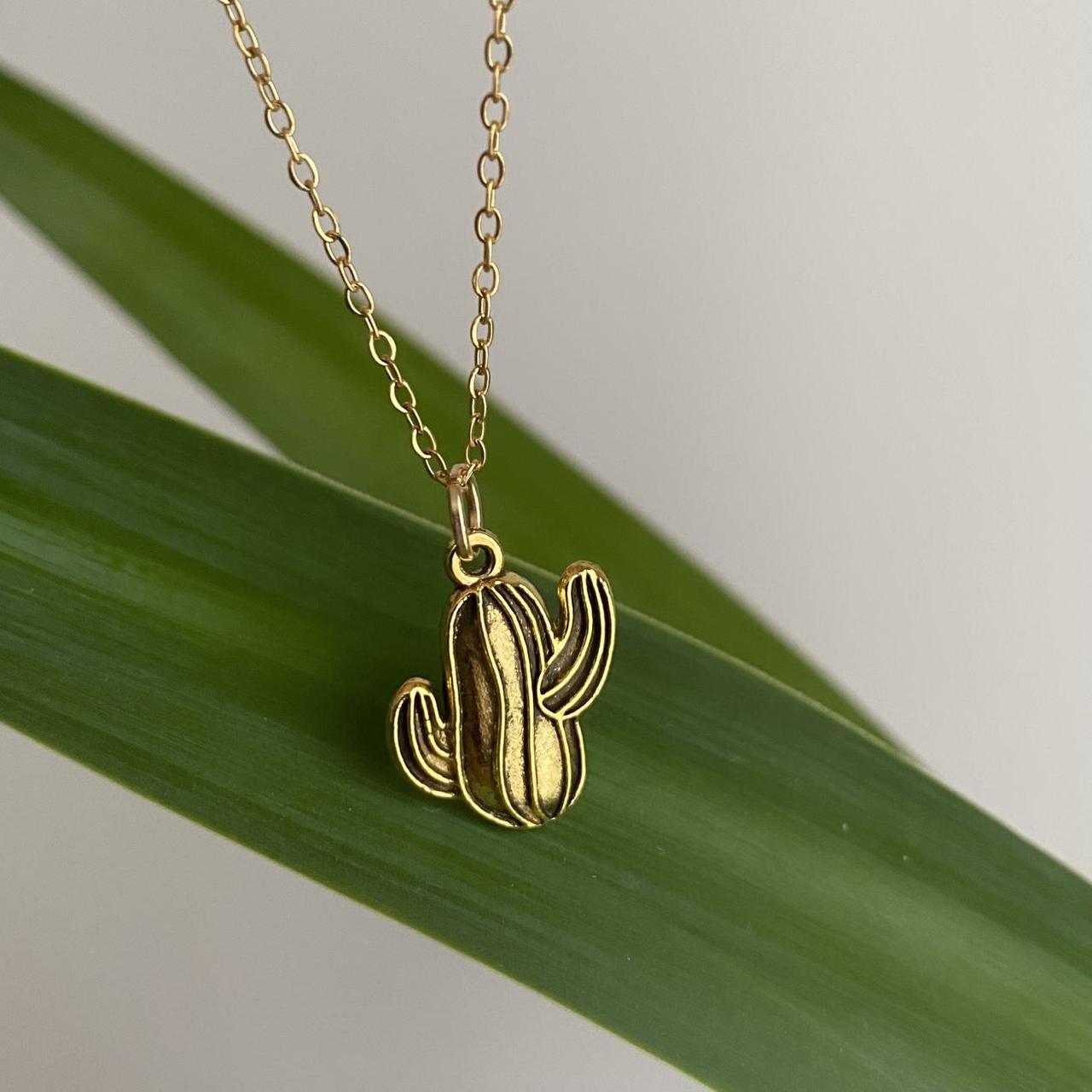 Gold Cactus Pendant Chain Necklace 18 Karat Gold - Image 5
