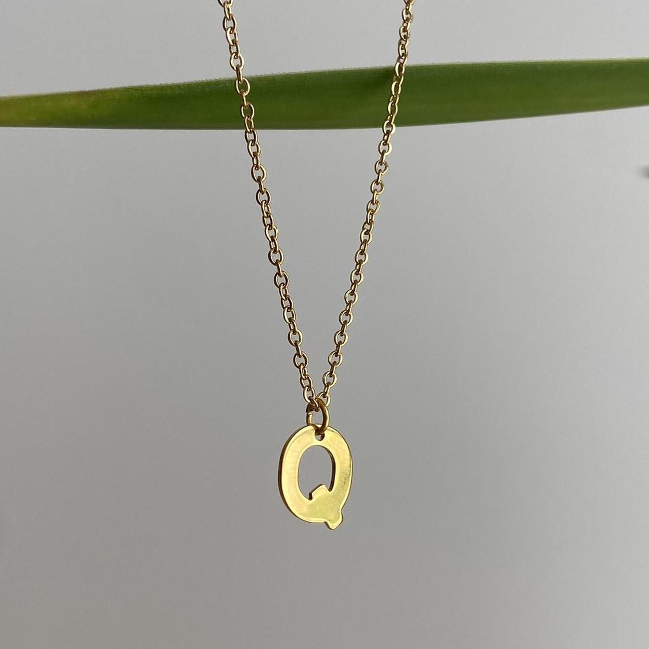 Gold Letter Q Initial Pendant Chain Necklace 18