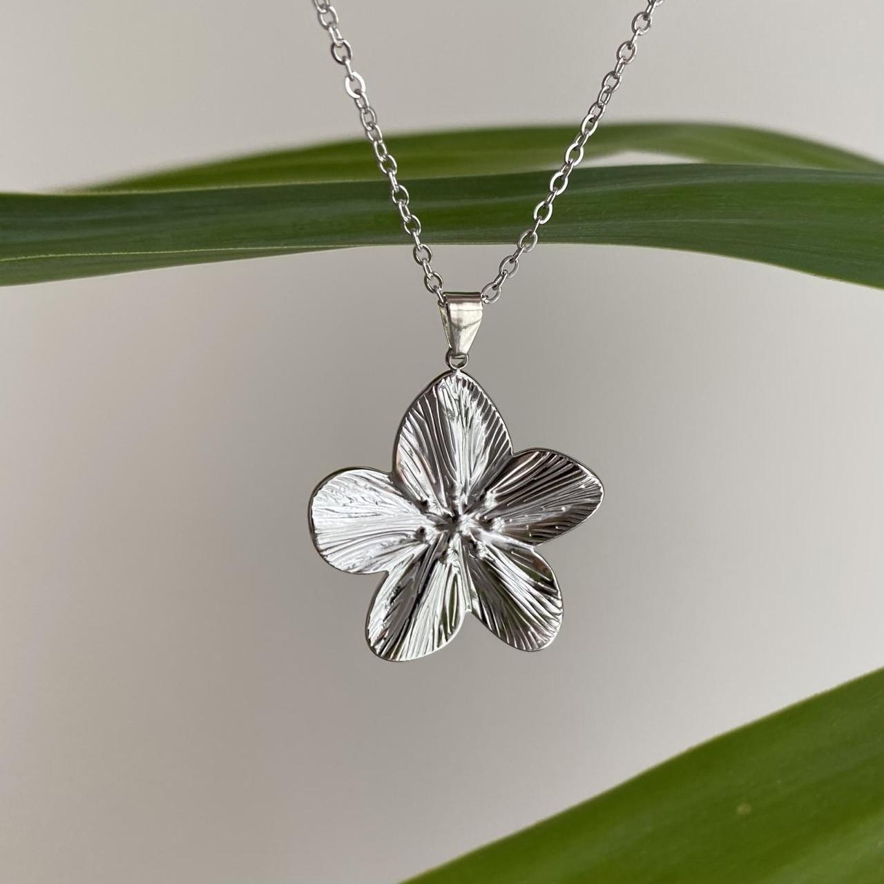 Large Silver Flower Pendant Chain Necklace Also - Image 2