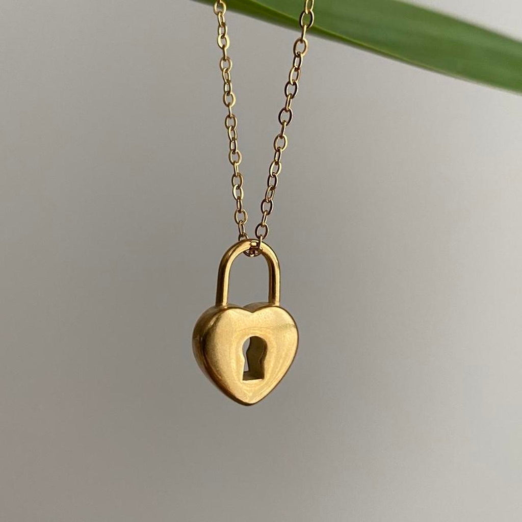 Gold Heart Padlock Key Hole Pendant Chain Necklace - Image 2