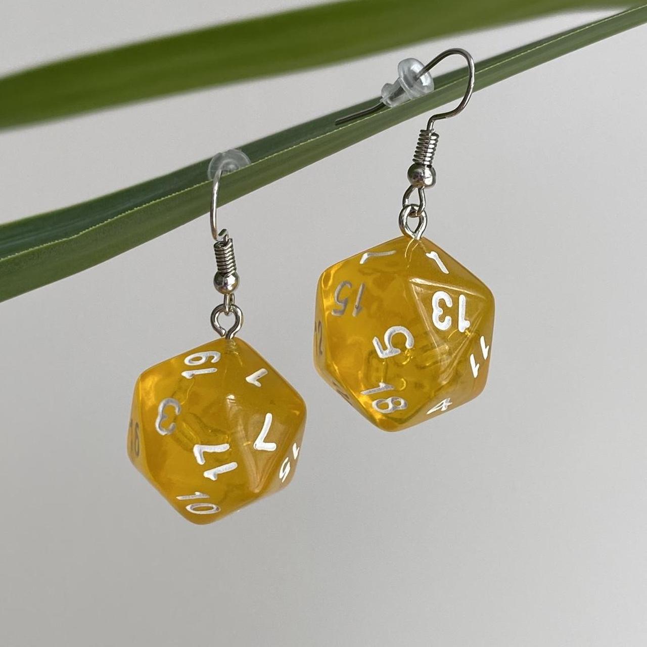 Dd Dungeons And Dragons D20 Yellow Dice Dangle