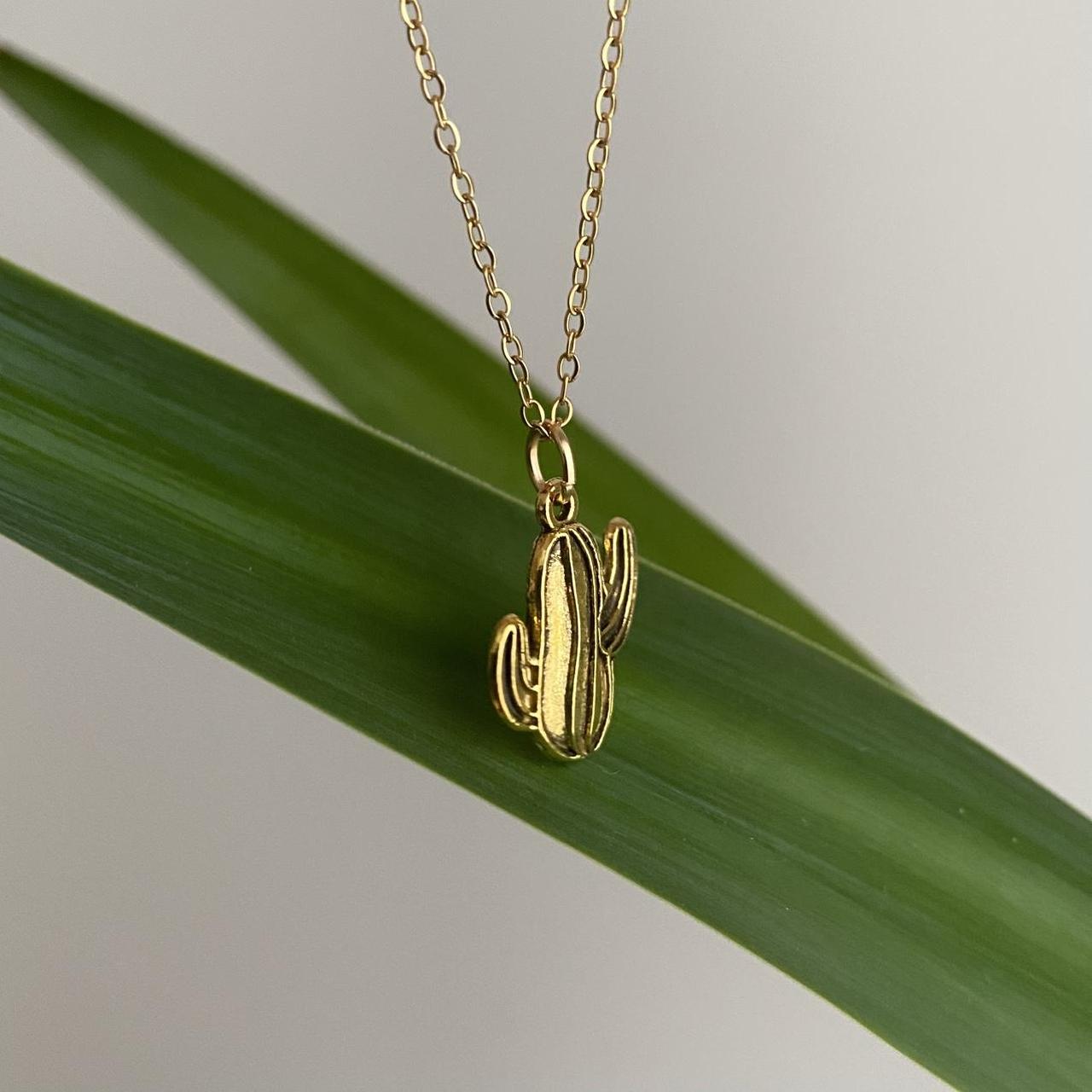 Gold Cactus Pendant Chain Necklace 18 Karat Gold - Image 6
