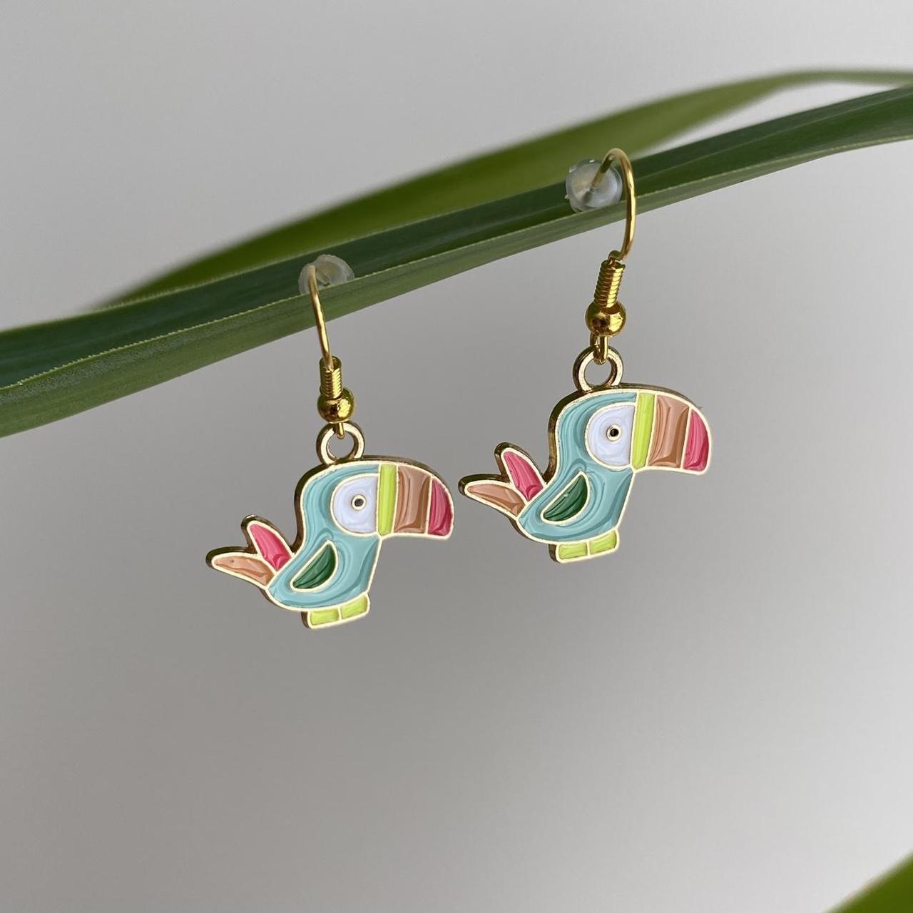 Colourful Tropical Turquoise Toucan Bird Enamel - Image 2