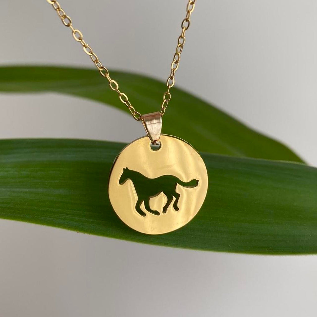 Gold Circle Cutout Horse Pendant Chain Necklace - Image 2
