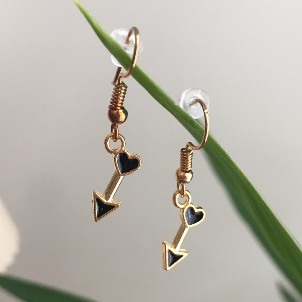 Black Love Struck Heart Of Cupid Arrow Dangle Drop