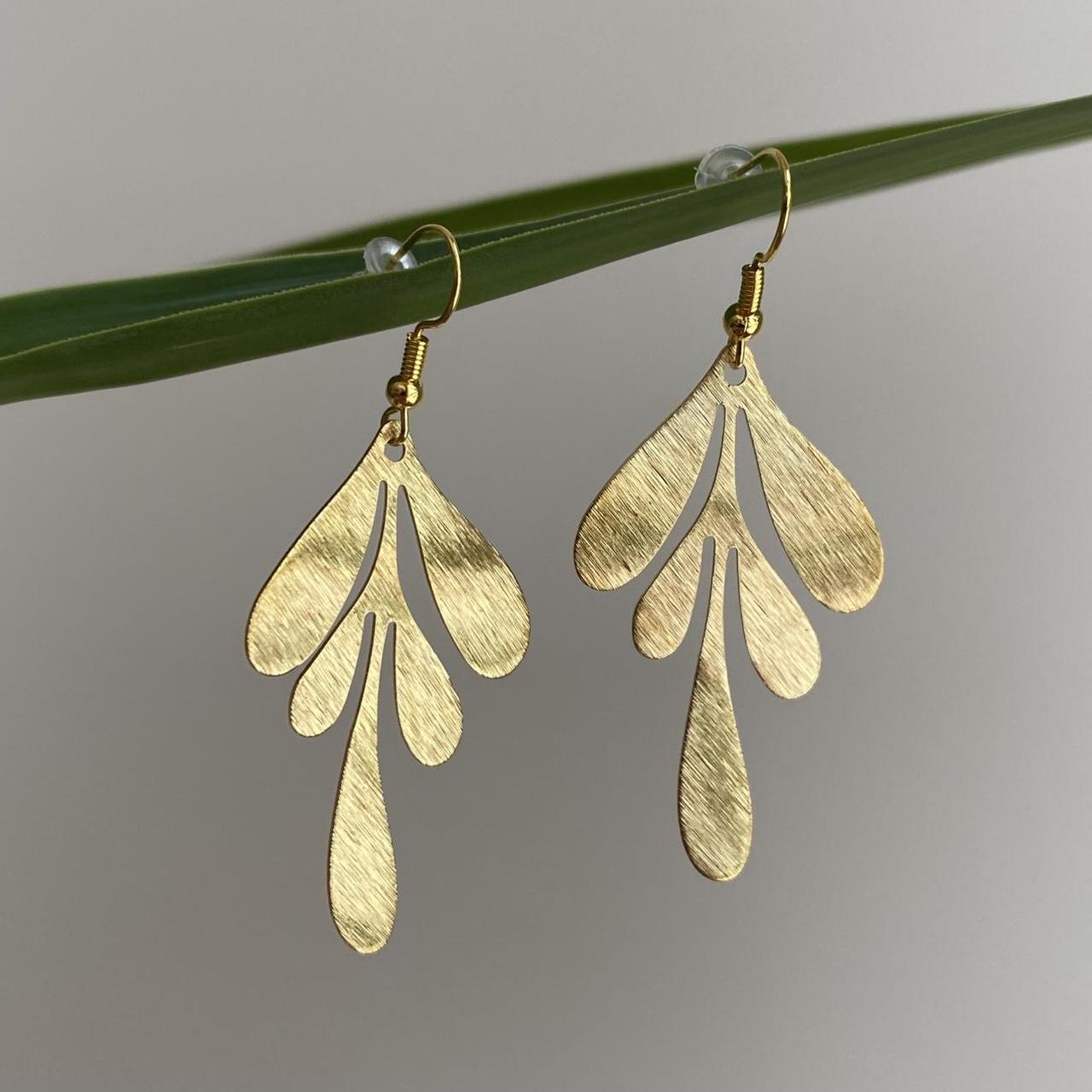Gold Dripping Leaf Dangle Earrings Hand Made - Image 3