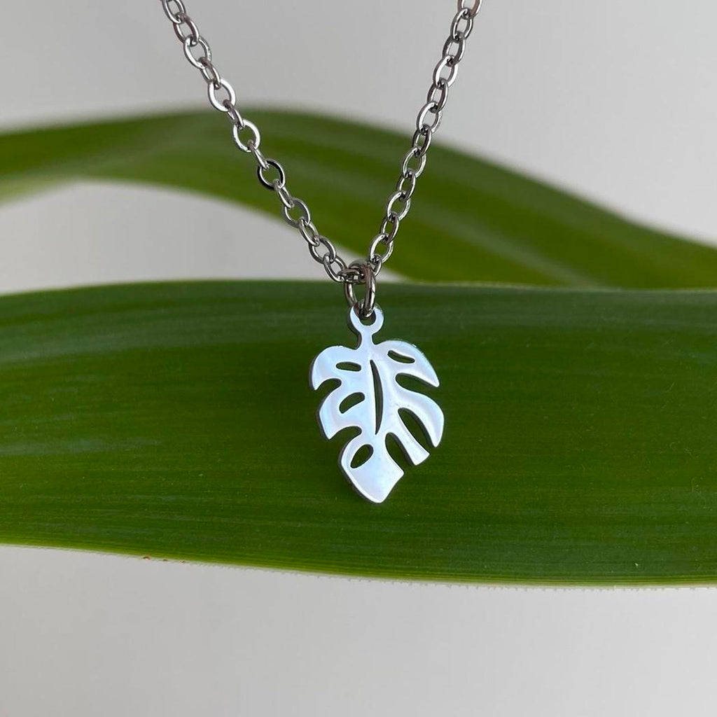 Silver Tropical Palm Tree Leaf Pendant Chain - Image 3