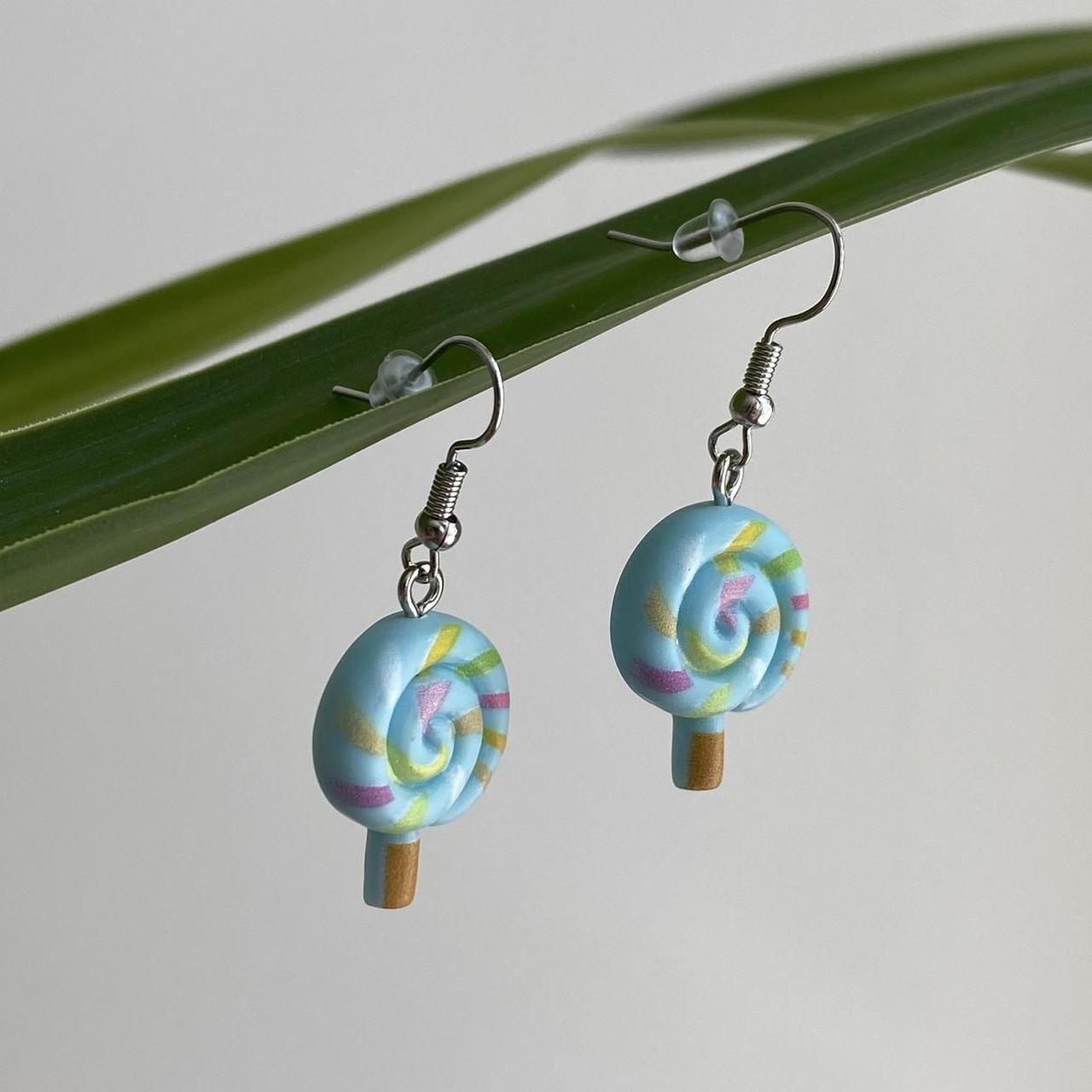 Blue Swirly Lollipop Dangle Earrings With Silver - Image 4