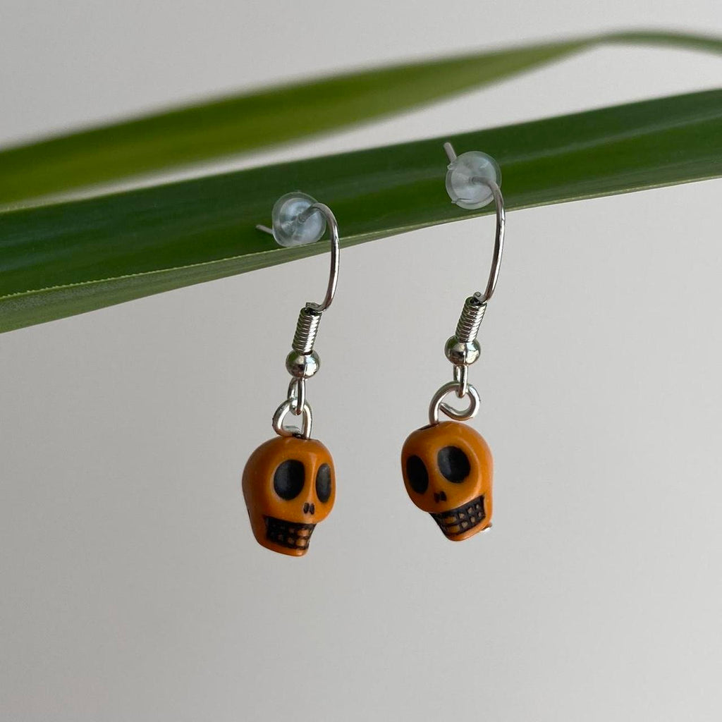 Cinco De Mayo Orange And Black Skull Dangle Earrings - Image 4