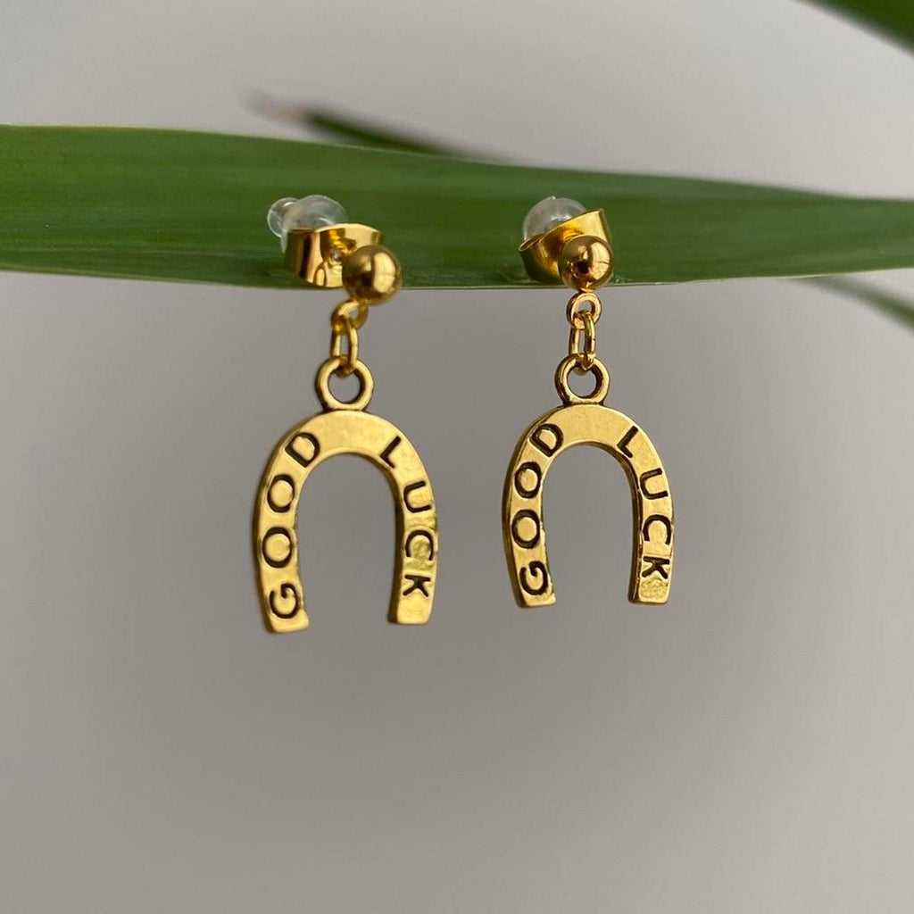 Western Good Luck Horse Shoe Gold Dangle Stud