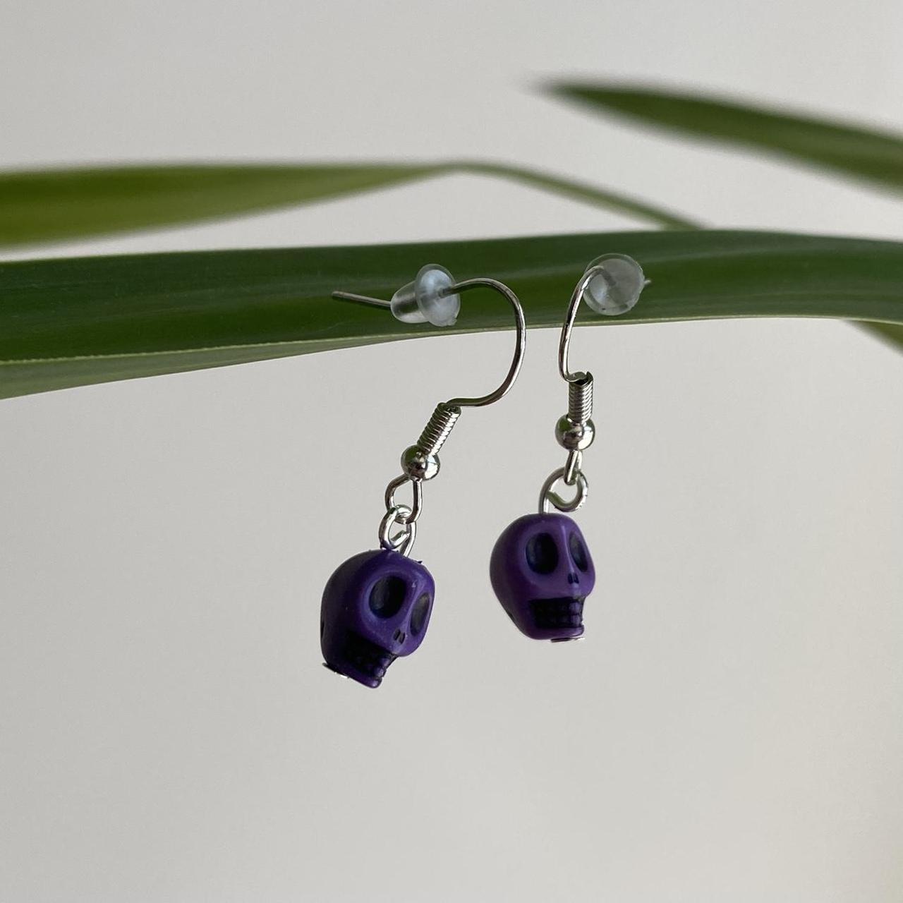 Cinco De Mayo Purple And Black Skull Dangle Earrings - Image 4