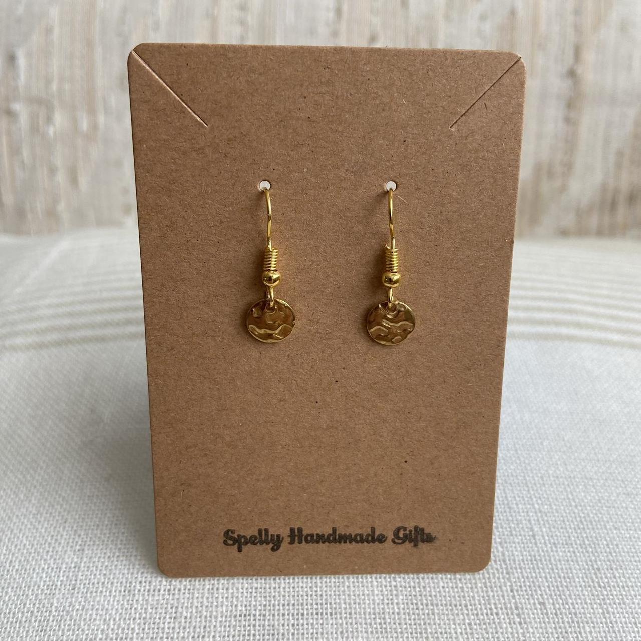 Small Hammered Gold Circle Dangle Earrings 100 - Image 4