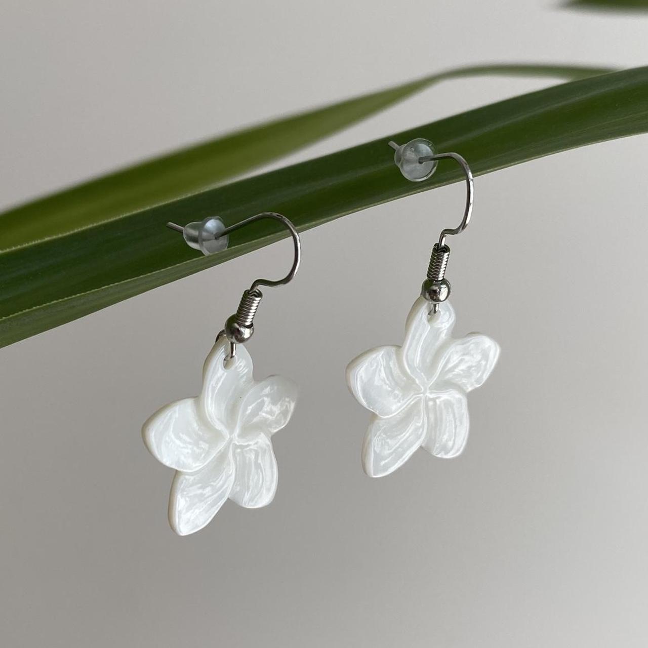 Genuine White Shell Flower Dangle Earrings With - Image 2