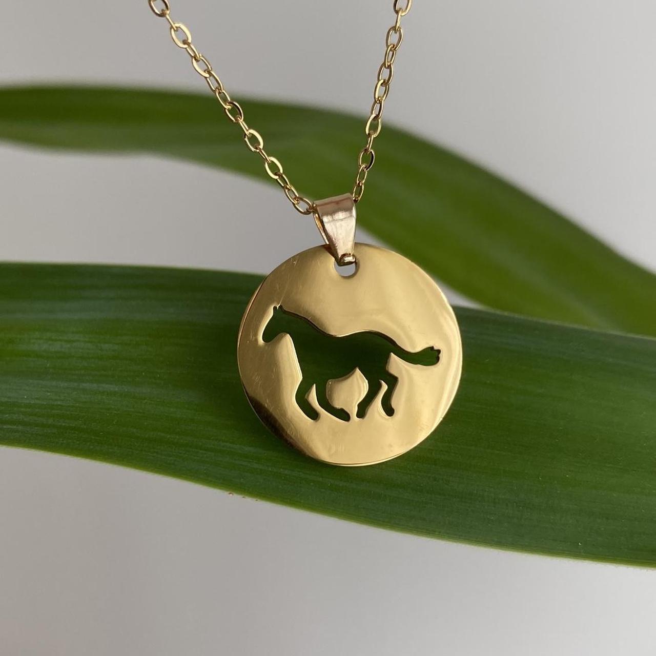 Gold Circle Cutout Horse Pendant Chain Necklace - Image 3