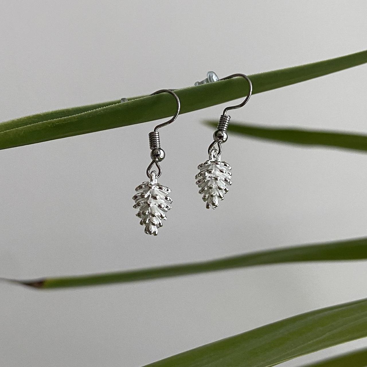 White And Silver Pinecone Dangle Earrings Also - Image 3