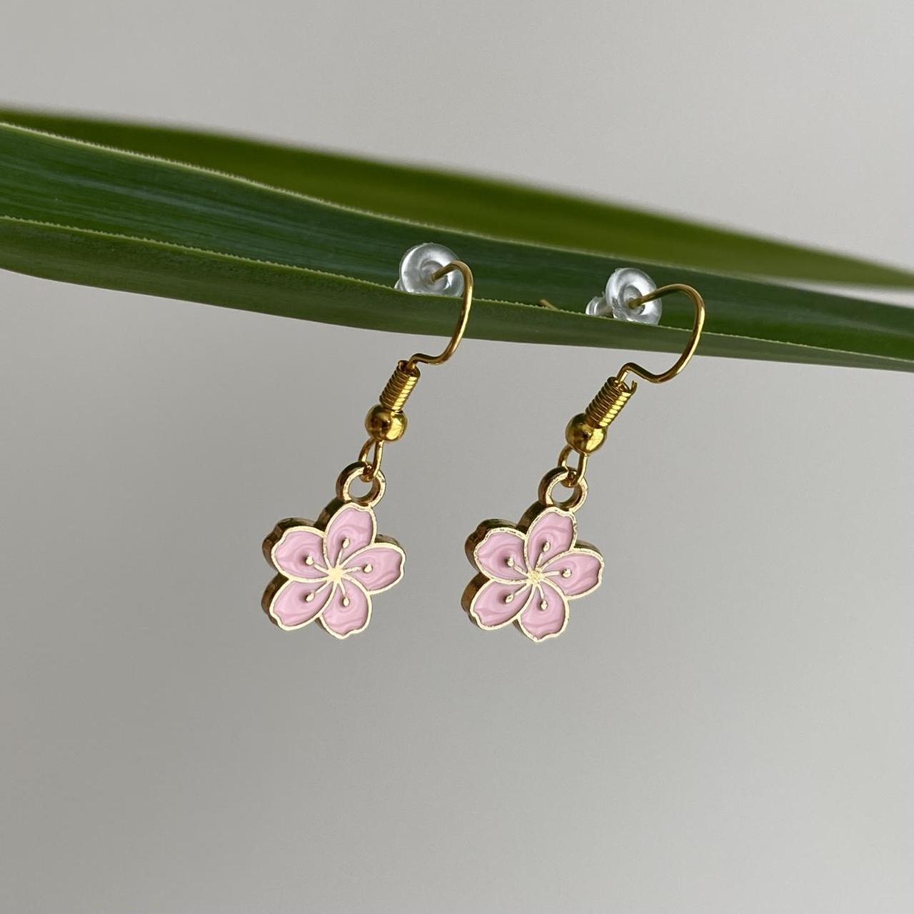 Pink Enamel Tropical Hibiscus Flower Dangle Earrings - Image 3