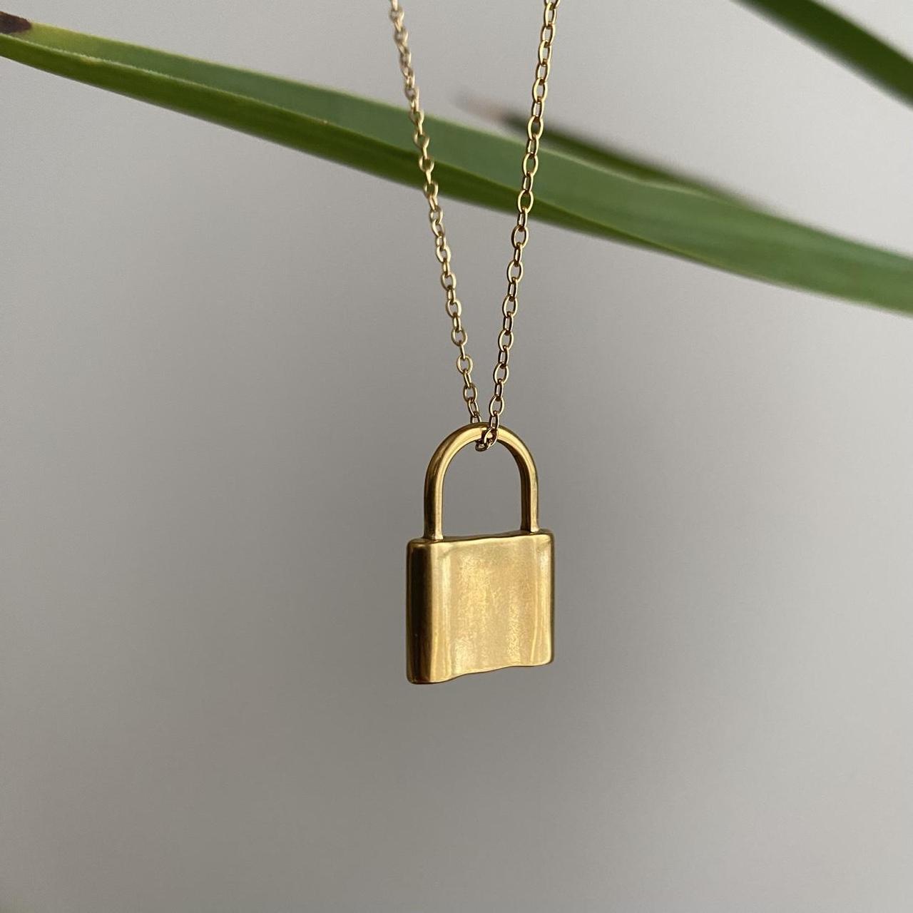 Gold Padlock Pendant Chain Necklace 18 Karat Gold - Image 2