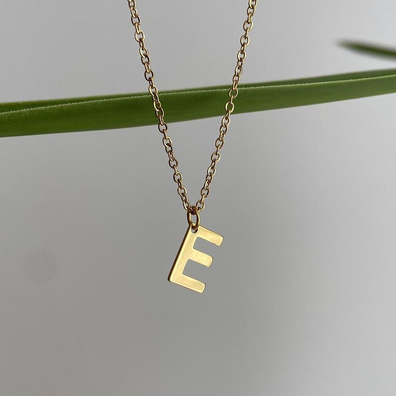 Gold Letter E Initial Pendant Chain Necklace 18