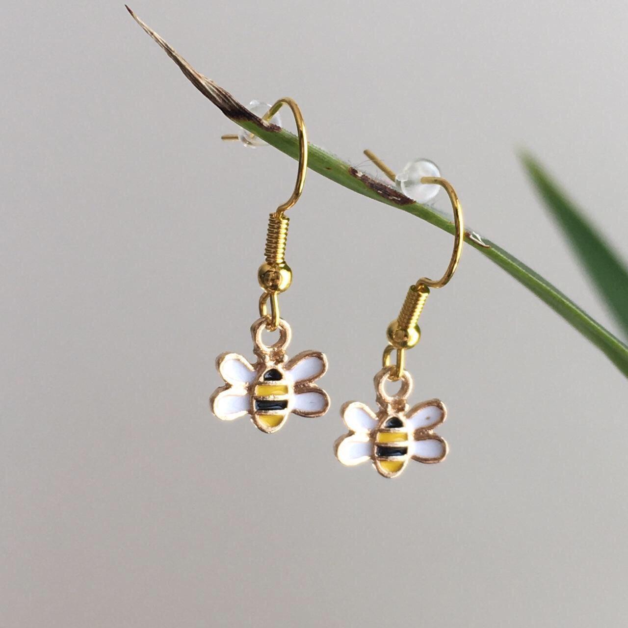 Bumble Bee Dangle Drop Earrings Matching Necklace