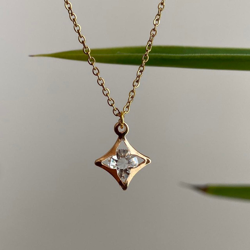 Diamond Gold Pendant Chain Necklace 18 Karat Gold - Image 7