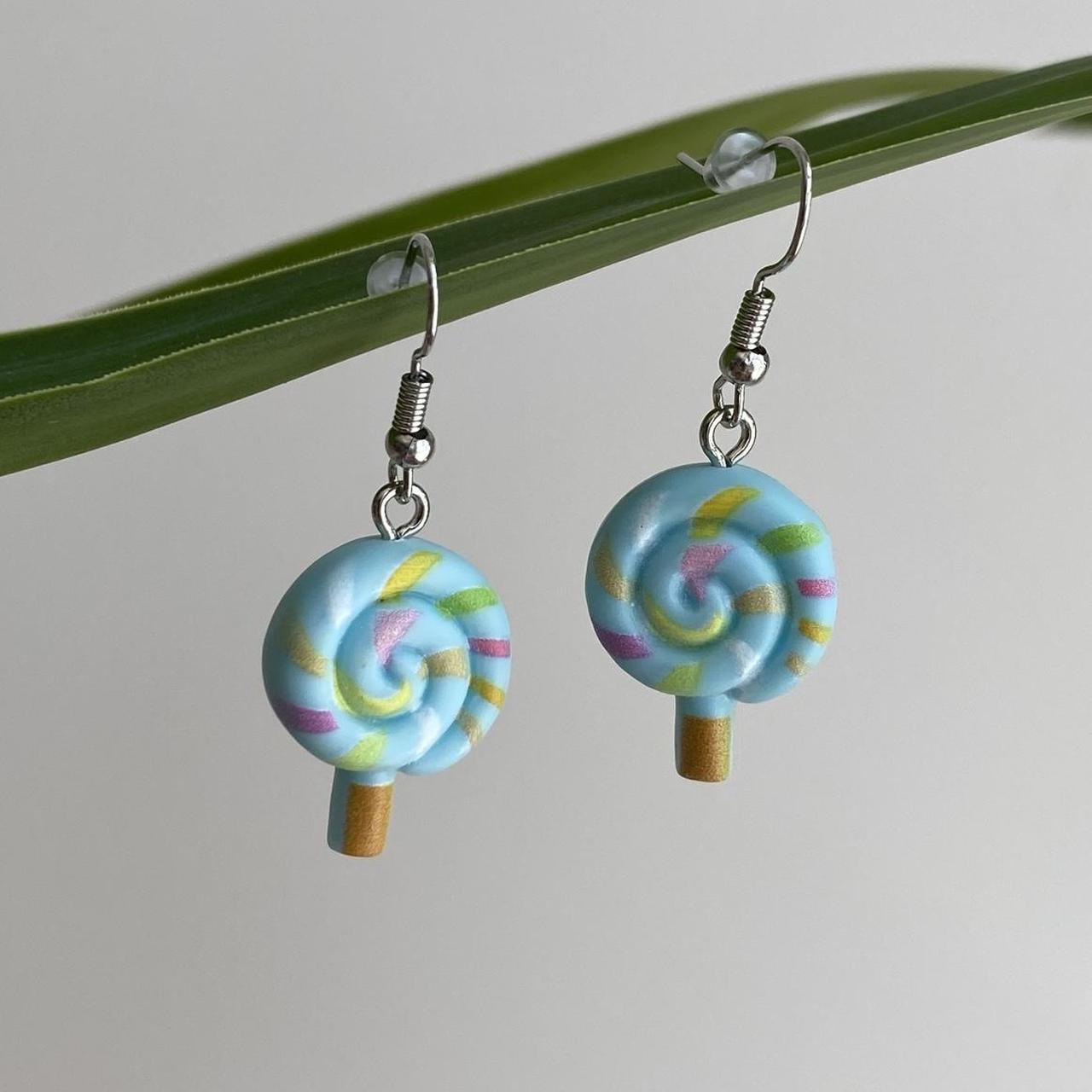 Blue Swirly Lollipop Dangle Earrings With Silver - Image 3