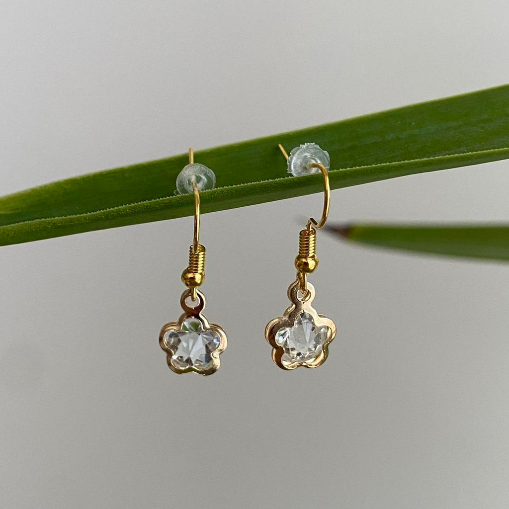 Large Flower Diamond Gold Dangle Earrings Hand - Image 3