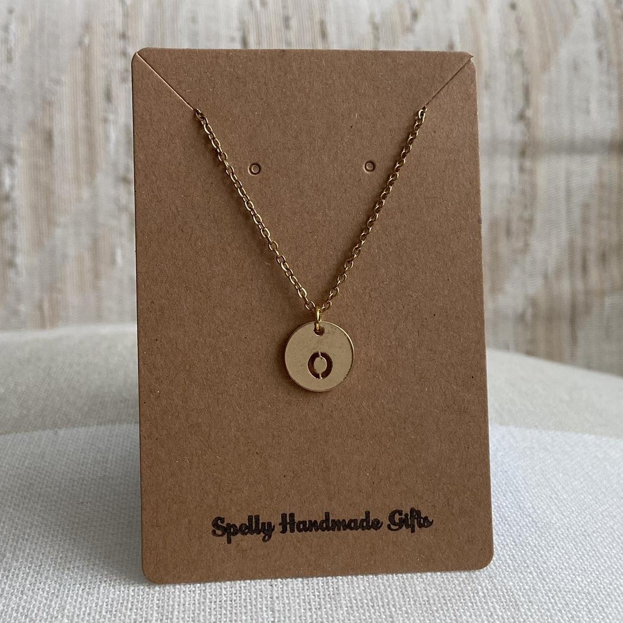 Circle Stamped Gold Letter O Initial Pendant Chain - Image 4