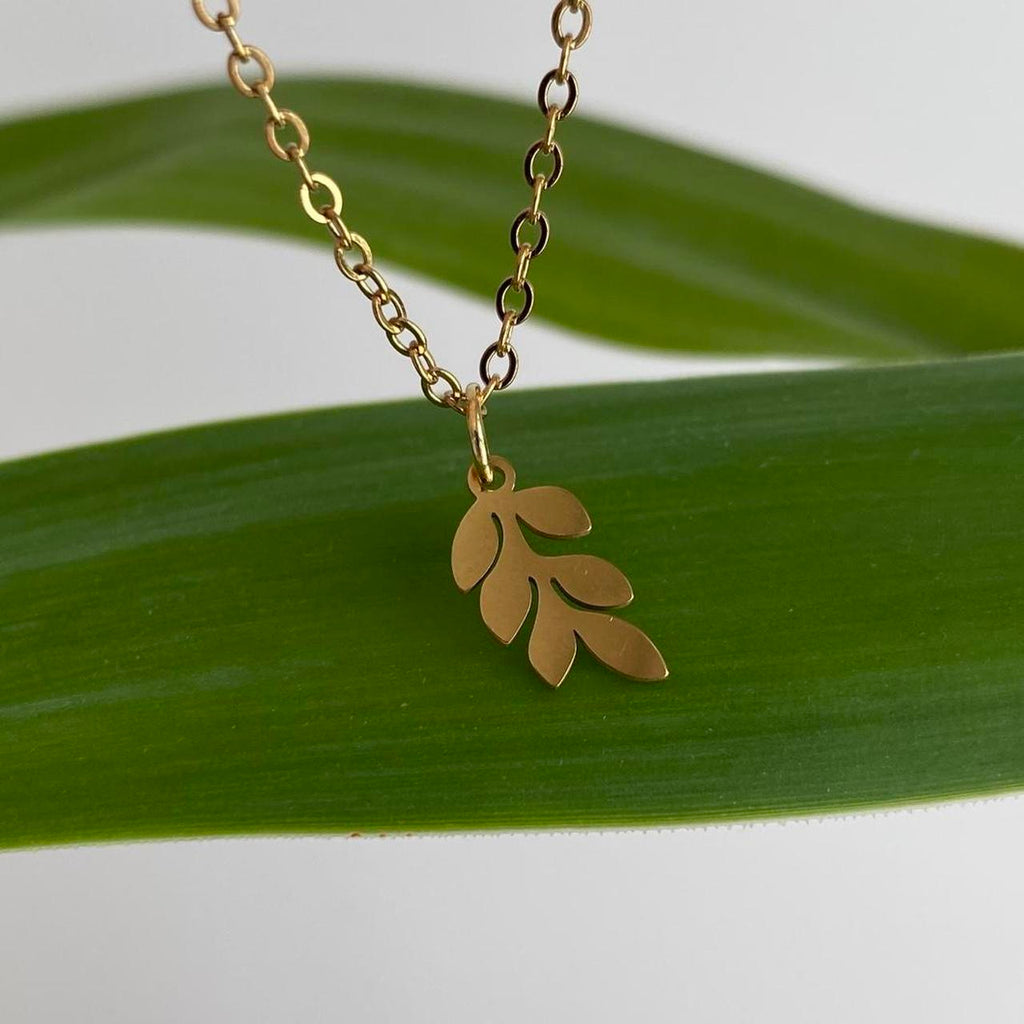 Gold Laureate Bay Leaf Pendant Chain Necklace Also - Image 4